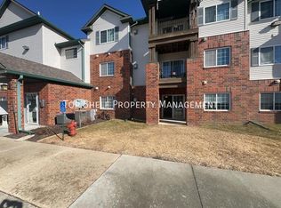 101 NW 8th St UNIT 105, Grimes, IA 50111