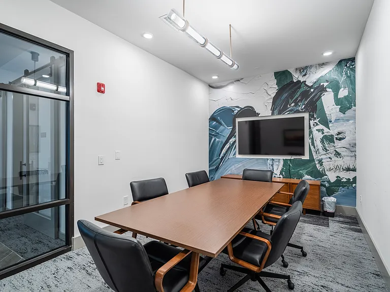 Populus Waterside Apartments — Photo 6