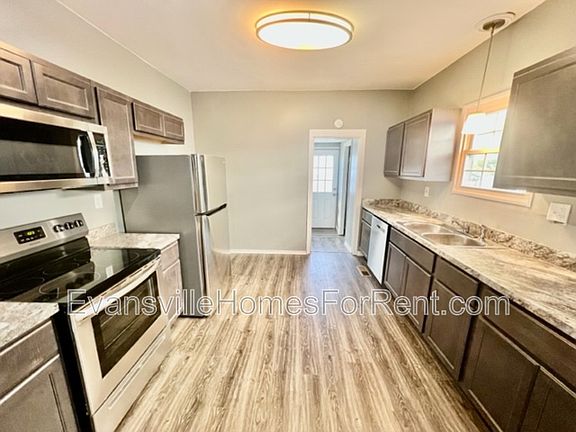 5th image of 3126 Edgewood Dr