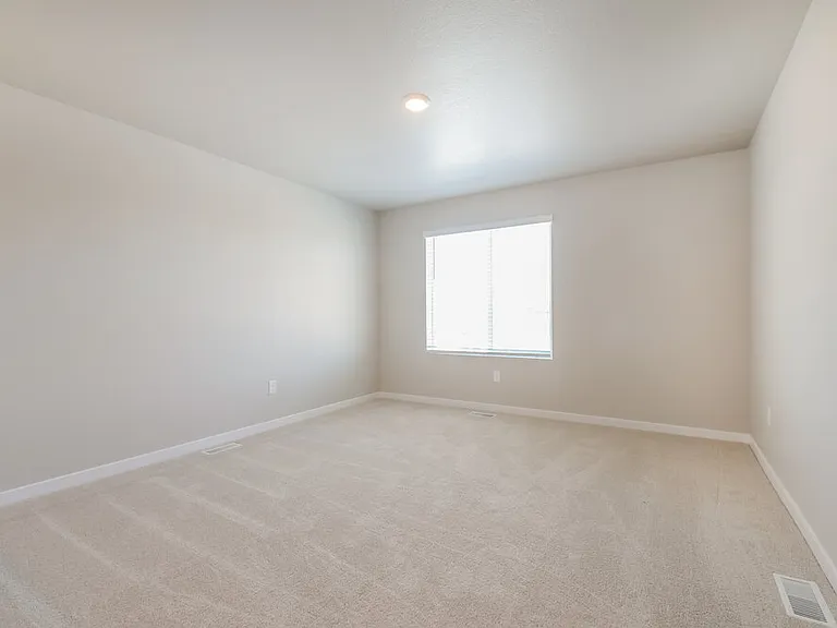 2120 Christina St — Photo 13