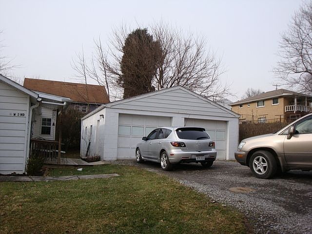 2nd image of 4 W 2nd St