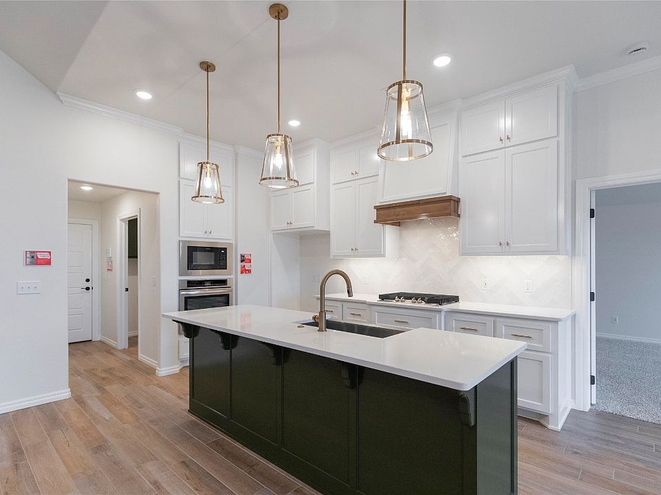 1612 NE 32nd St, Moore, OK 73160 Zillow