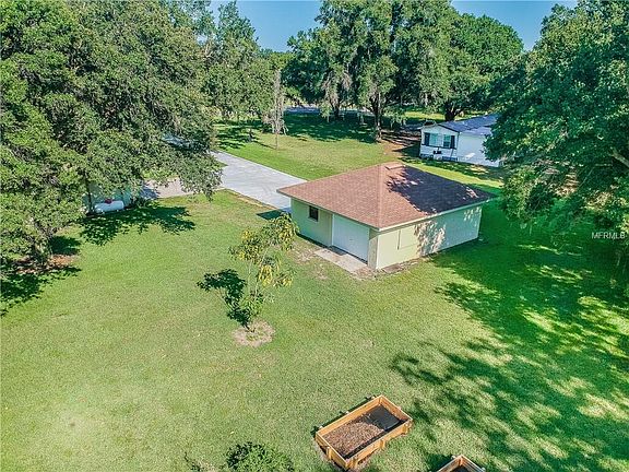 4th image of 215 Cesara Dr