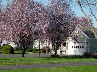 108 York St, Stratford, CT 06615