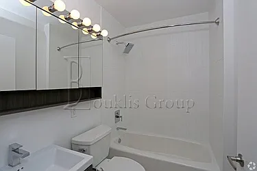 Rented by Bouklis Group
