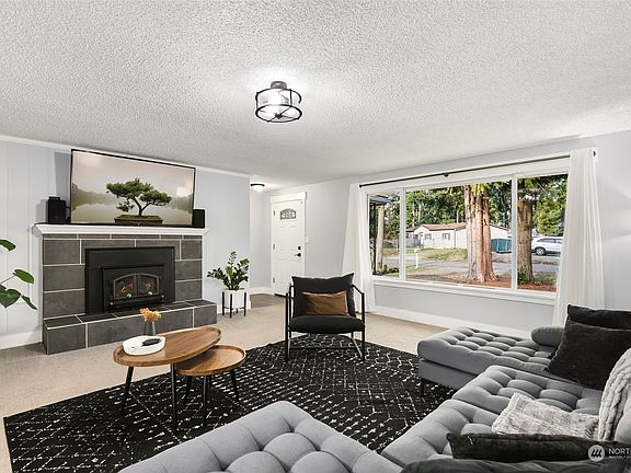 3rd image of 1528 91st Street E