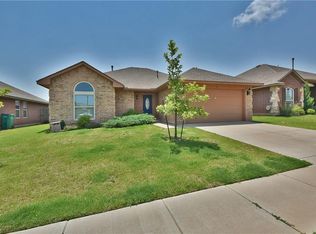 18217 Groveton Blvd, Edmond, OK 73012