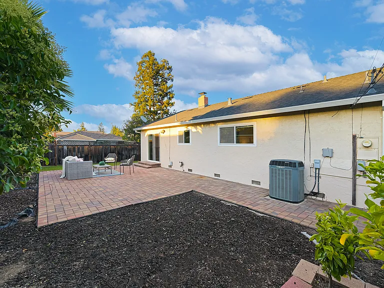 1307 Centennial Ct — Photo 23