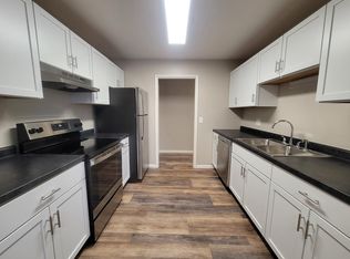 1121 W Badger Rd APT 1, Madison, WI 53713