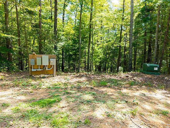 3rd image of 153 Pack Mountain Rd