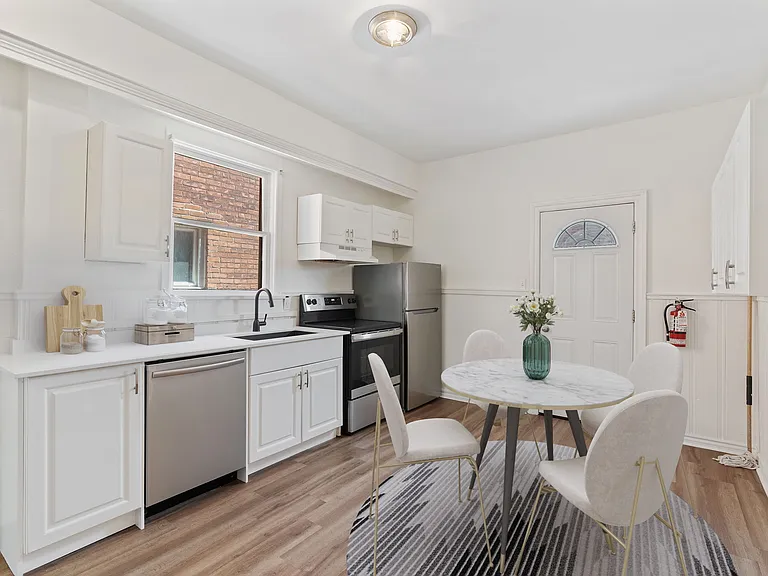 40 Ashley St — Photo 6