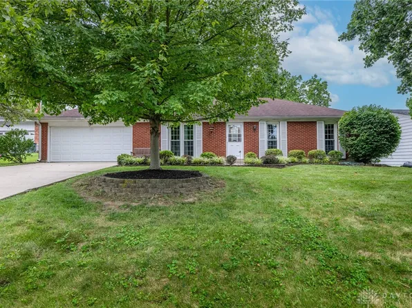 15 Old Orchard Ln, Monroe, OH 45050