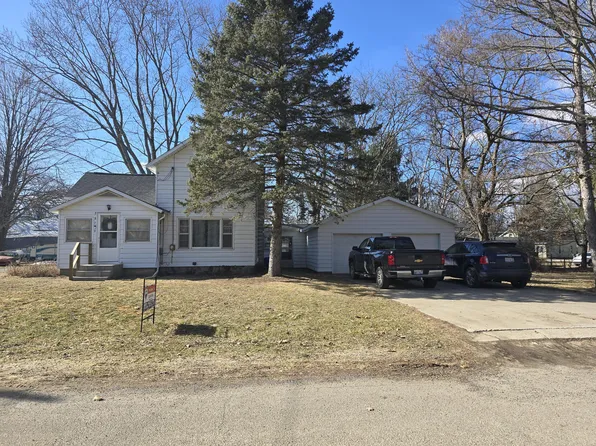 307 Broadway St, Colon, MI 49040