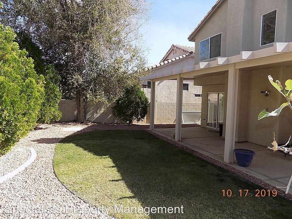 2nd image of 922 Prairie Grass Dr