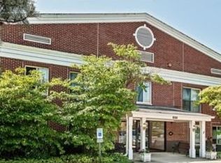 800 Ridge Rd APT 116, Wilmette, IL 60091