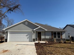 516 S Troy Ave, Springfield, MO 65802
