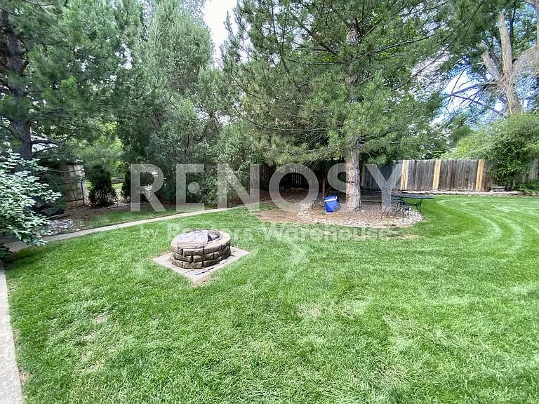1237 Constitution Ave — Photo 5