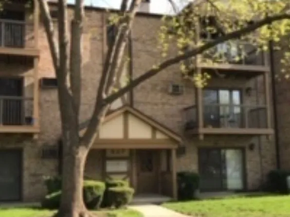 827 S Dwyer Ave, Arlington Heights, IL 60005