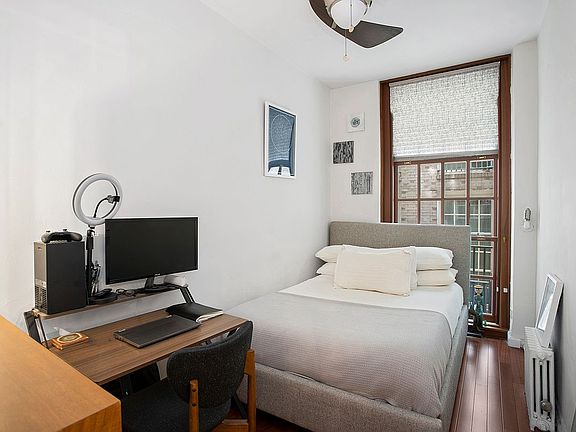 4th image of 509 E 77th St APT 1M