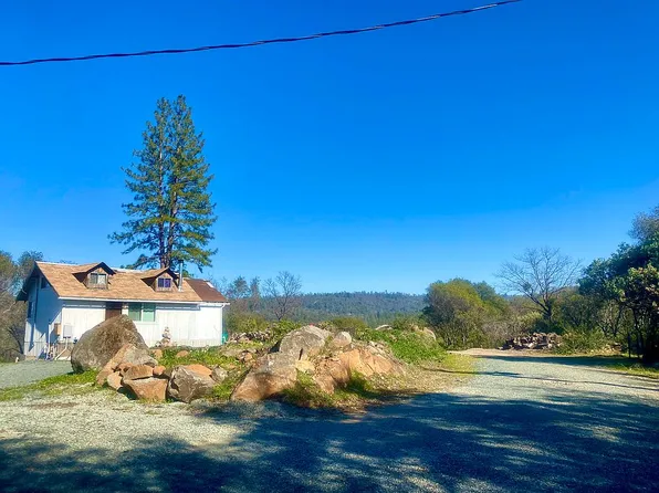 11914 Flying T Rd, Penn Valley, CA 95946