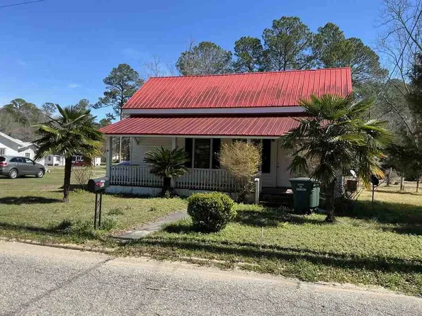 208 N Johnson St, Samson, AL 36477