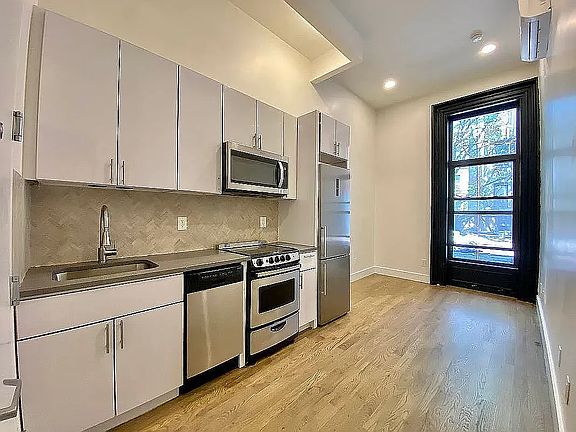 2nd image of 59 E 126th St #2C