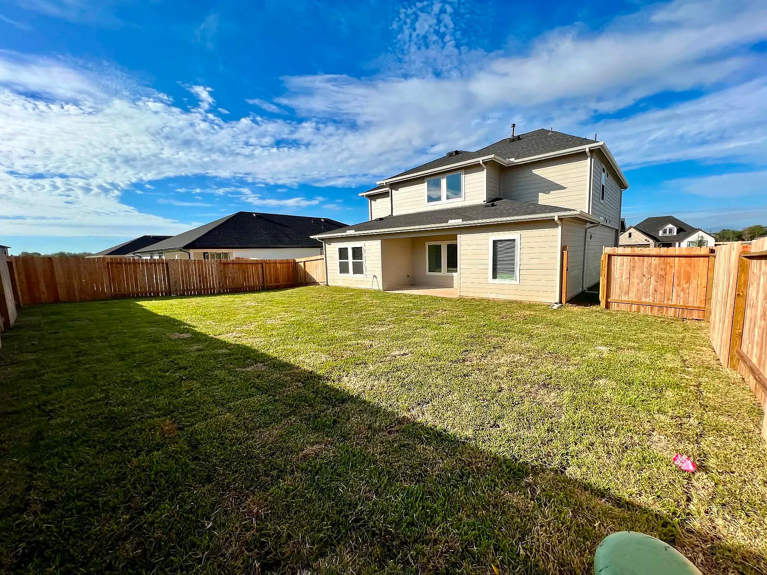 4 bed, 2.5 bath, 2456 sqft, $2,799 — Photo 4