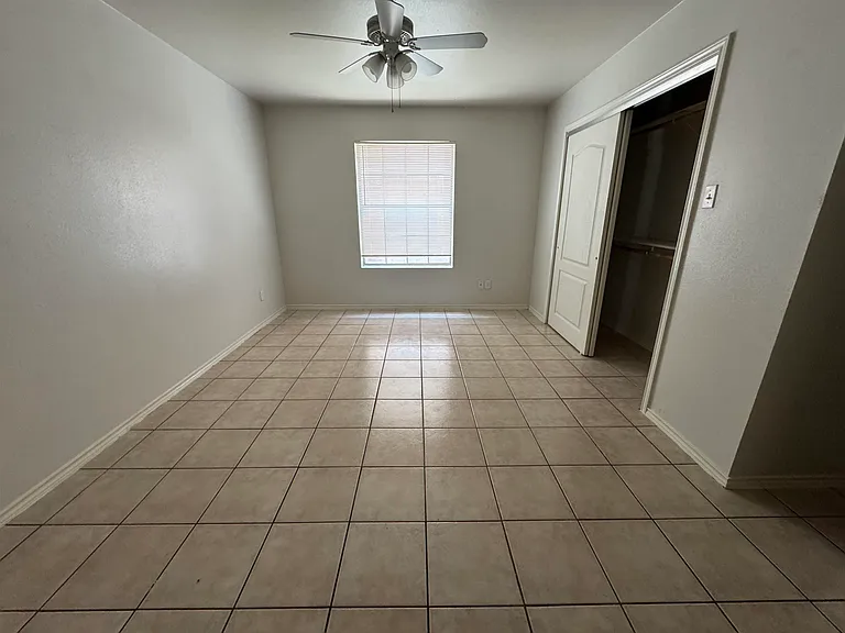 203 Martingale Ln #58 — Photo 18