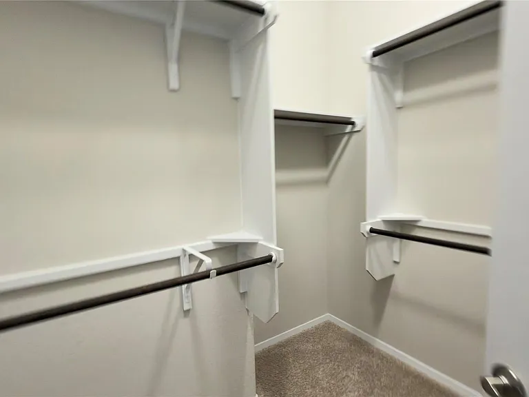 128 Riverhill Dr — Photo 24