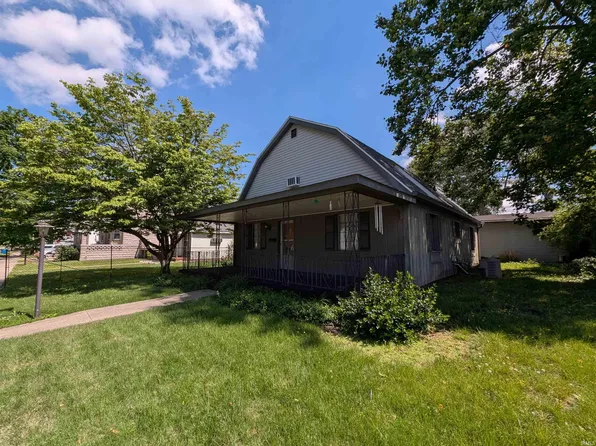 1136 Broadway St, Vincennes, IN 47591