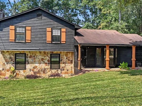 1961 Woodlot Trl, Lithonia, GA 30058