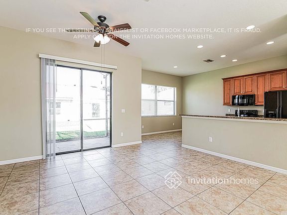 4th image of 444 Caraway Dr