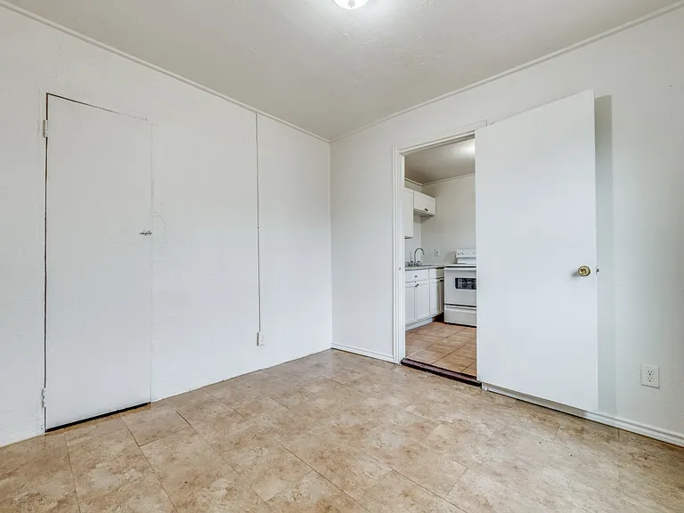 3422 Terrell St — Photo 5