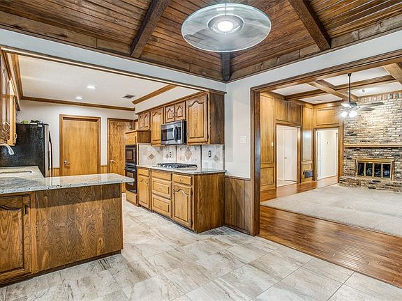 5th image of 2606 Ramblewood Dr