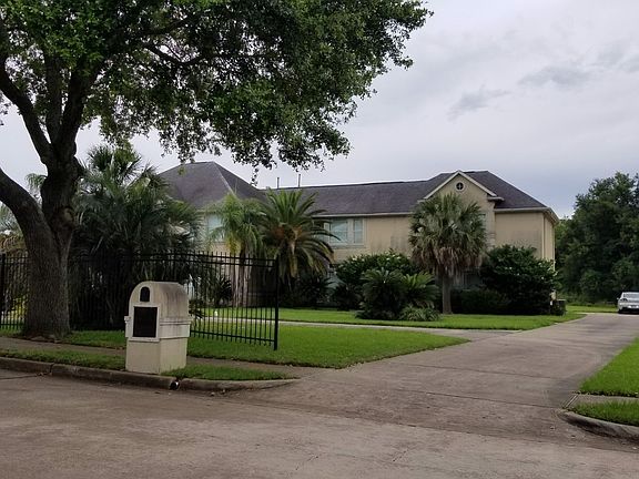 3rd image of 3220 Peninsulas Dr