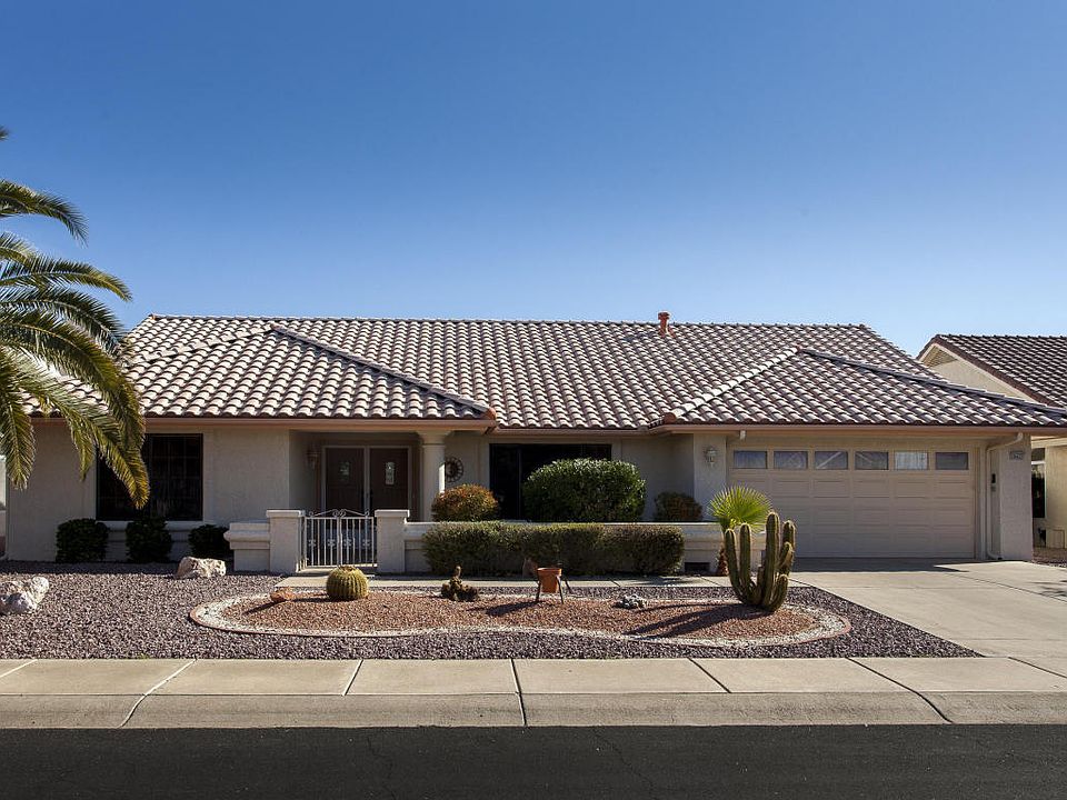 1st image of 20435 N Meadowood Dr