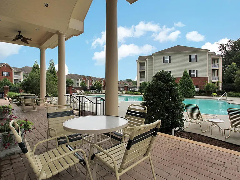 Rocky Creek Apartments — Photo 9