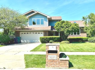 9220 Frances Ln, Orland Park, IL 60462