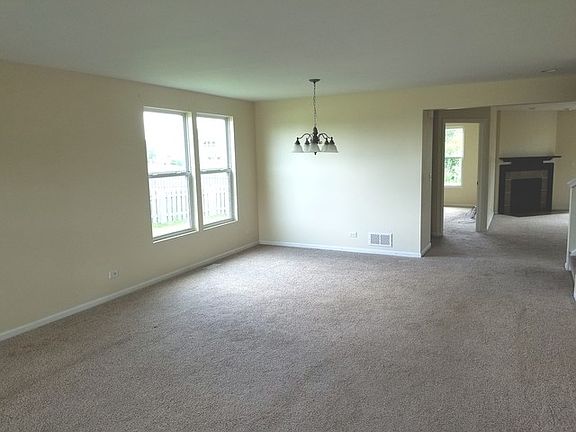 4th image of 3807 Harmony Dr