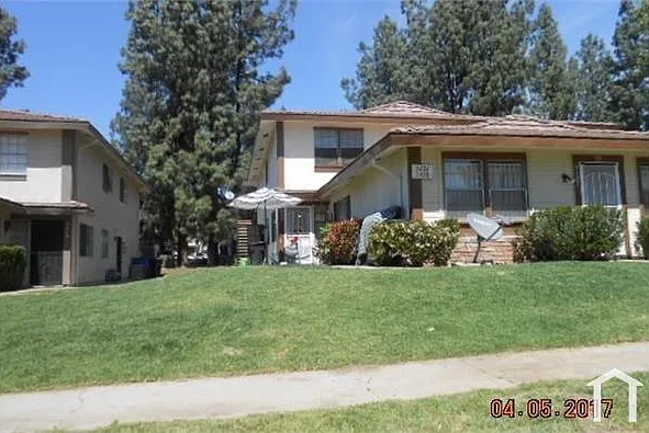 2 bed, 828 sqft, $1,995 — Photo 1