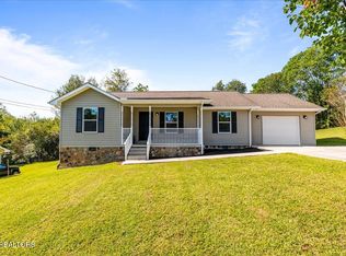 112 Margaret Ln, Jacksboro, TN 37757