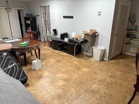 5th image of 926 Benevento Ave #1