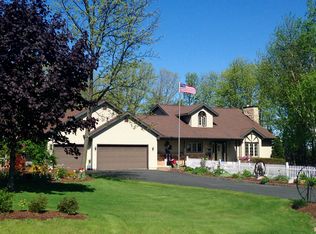 3208 Hickory Hills Rd, Chilton, WI 53014