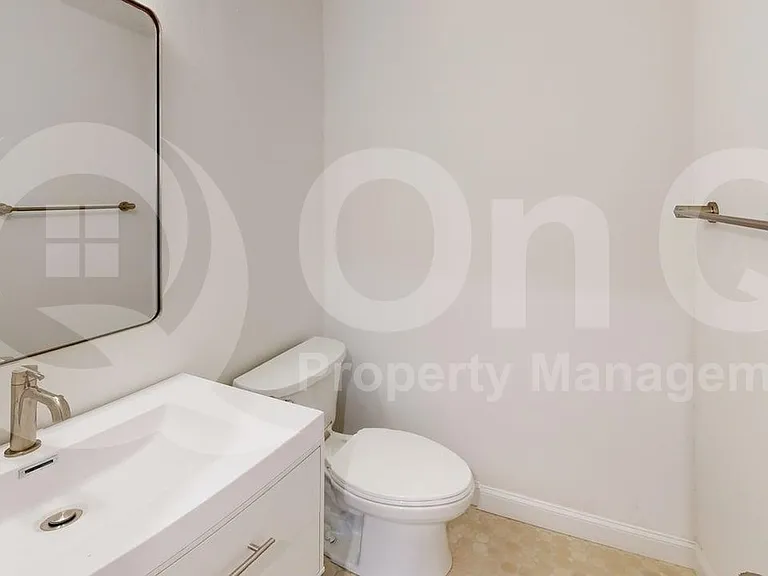 6000 Auburndale Ave #B — Photo 5