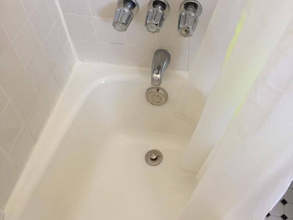 1st image of 3119 W Deleon St #20
