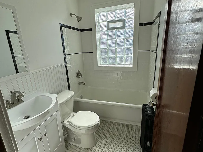 1064 Kenmore Ave #11 — Photo 10