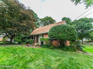 8666 Cromwell Dr, Springfield, VA 22151