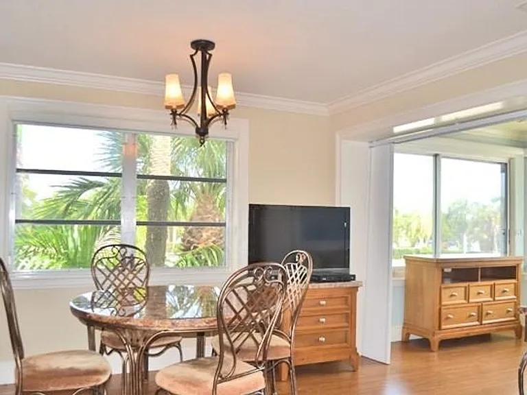 1065 Gulf Shore Blvd N #416 — Photo 3