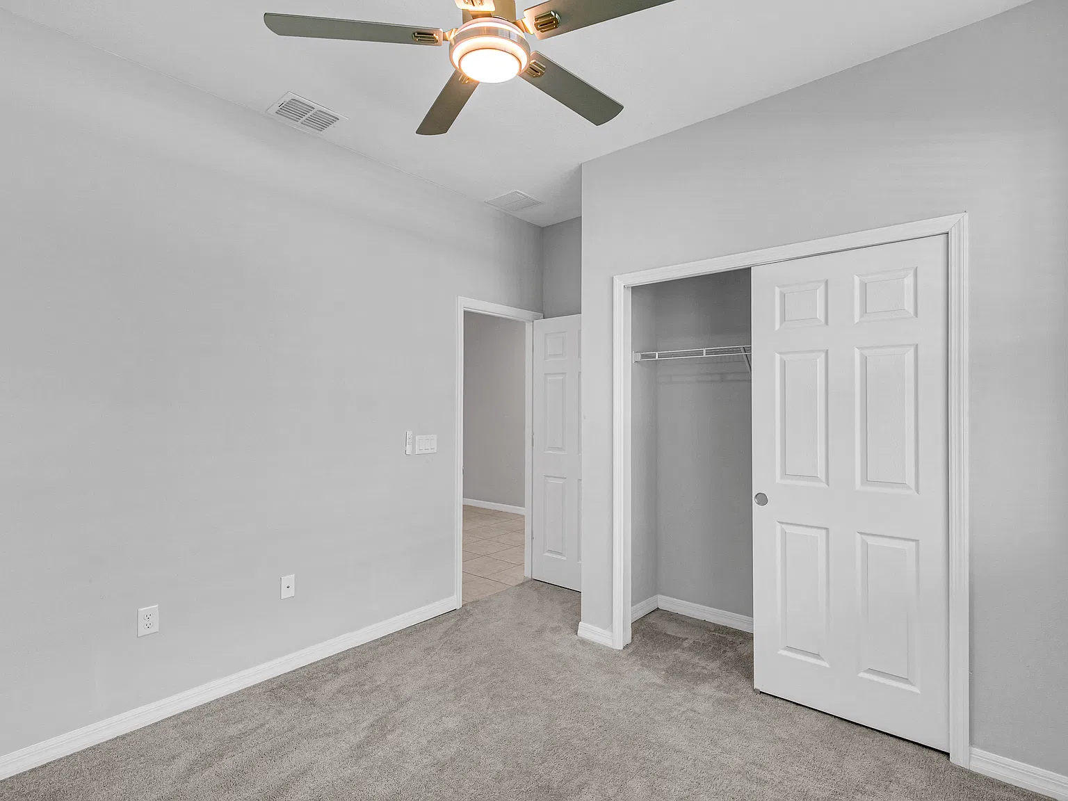 4 bed, 1839 sqft, $2,250 — Photo 2