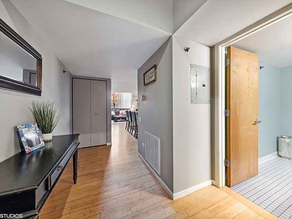 2nd image of 1727 S Indiana Ave APT 110